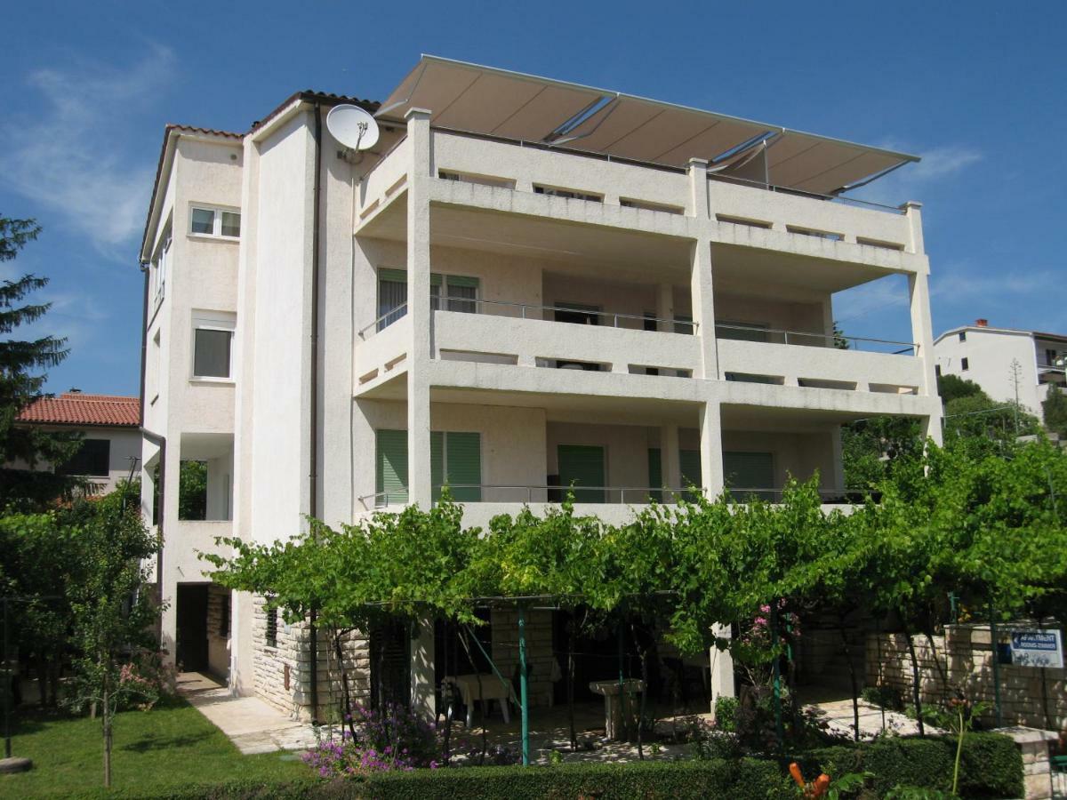 Apartment Petrinic V Pula Eksteriør billede